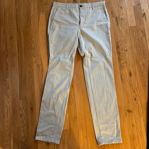 Everlane Uniform Stone chino, size 31x32